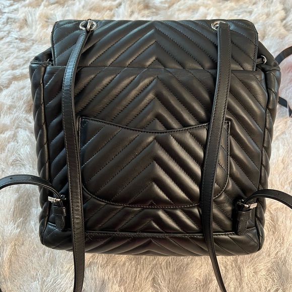 Chanel chevron backpack - Picture 5 of 6